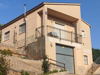Casa en Carrer de stella maris 30. Casa unifamiliar en maçanet de la selva