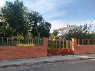 Terreny residencial a Carrer de l'oliver 19. Parcela de 731m2 en urb.les comes de sils