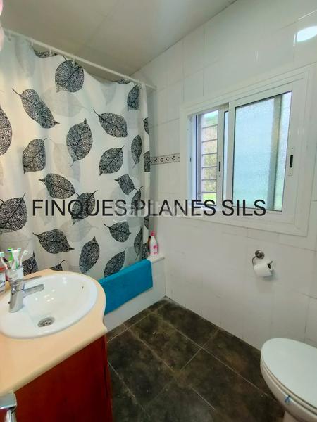 Foto e03fa9cb-4305-4e75-8e0d-c64447cf4922. Casa  unifamiliar en urb. can fornaca en Riudarenes