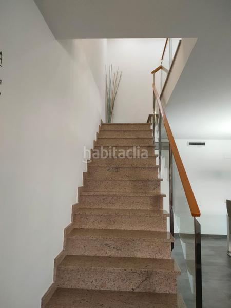 Foto 0597f1d2-3390-4653-8249-1a1165d8da5b. Maison jumelée avec cheminée chauffage parking dans Sils