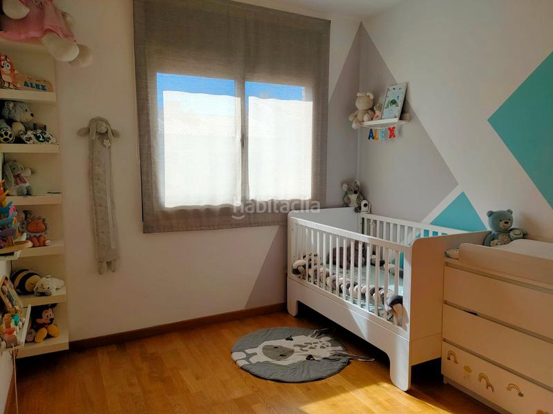 Foto 7a896f08-fb19-49ed-9ee7-895d5c60350d. Maison jumelée avec cheminée chauffage parking dans Sils