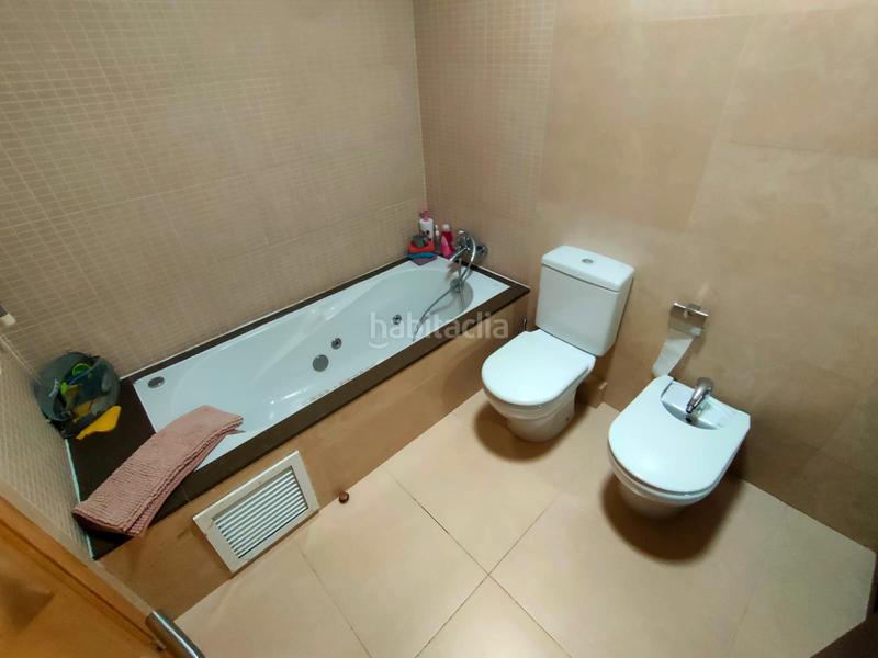 Foto 832b1110-f50e-43fe-bfdf-21906c8dfcb0. Maison jumelée avec cheminée chauffage parking dans Sils