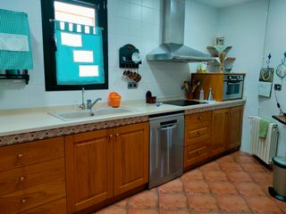 Reihenhaus  Carrer argimont. Casa adosada en el centro de sils