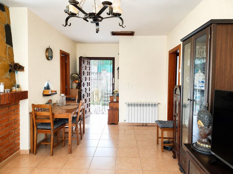 Foto 5ca19cbb-5a09-4399-862f-704ad9baa46e. Casa amb xemeneia calefacció aparcament a Sils