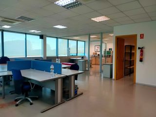 Miete Büro  Carrer de la indústria. Alquiler de oficinas en maçanet de la selva