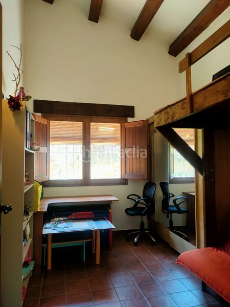 Foto 4bb5af67-9e0b-4f41-83ee-65881230b231. Casa amb xemeneia calefacció aparcament a Sils
