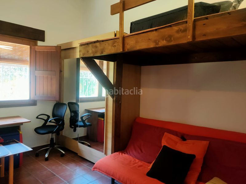 Foto 5079eeee-b9cf-4417-b176-832ef5b8698a. Casa amb xemeneia calefacció aparcament a Sils