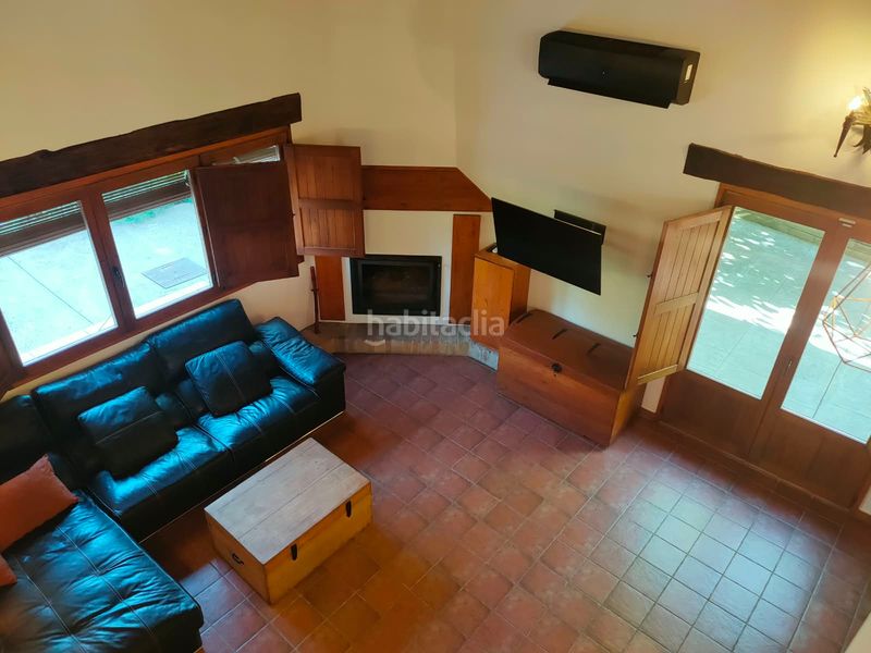 Foto 62e4a775-3c13-4c6d-955f-b05e73decc88. Casa amb xemeneia calefacció aparcament a Sils