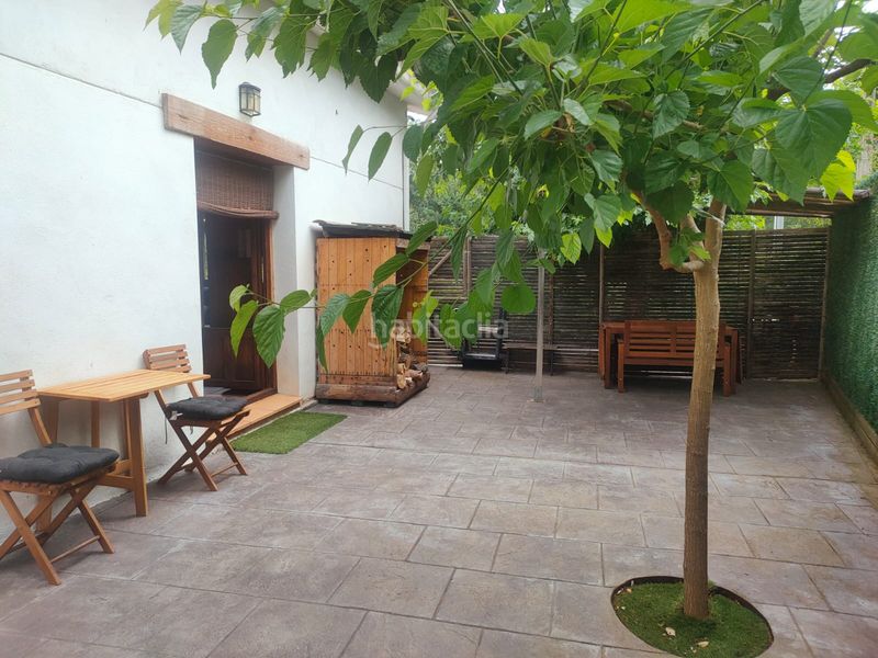 Foto ae936baa-664e-4582-ae44-3ccec156f61a. Casa amb xemeneia calefacció aparcament a Sils