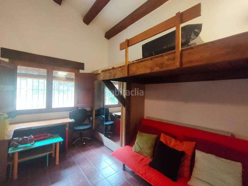 Foto bb57f583-f94f-487f-a201-10551b7a9a5f. Casa amb xemeneia calefacció aparcament a Sils