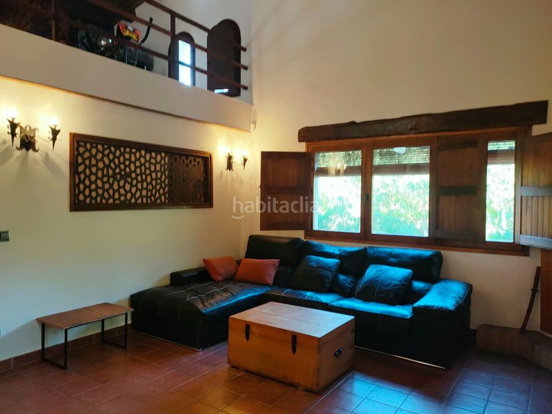 Foto ce58e4e9-b6d9-4c8d-acd3-adf8015b9ce0. Casa amb xemeneia calefacció aparcament a Sils