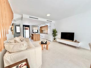 Casa adossada a Plaça sector s 9 50. Vivienda adosada en cox