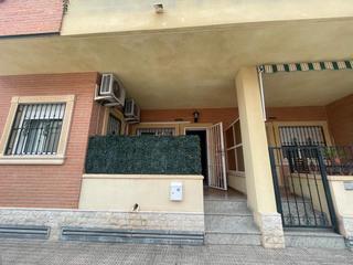 Planta baixa en Calle granados 46. Piso en la zona del campo de futbol