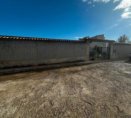Xalet a Avenida de montezenia 5. Vivienda con parcela