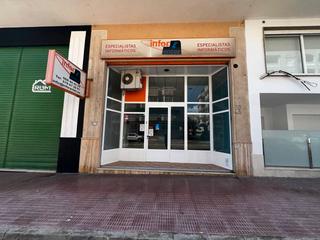 Local Comercial a Avenida de las américas 11. Local comercial