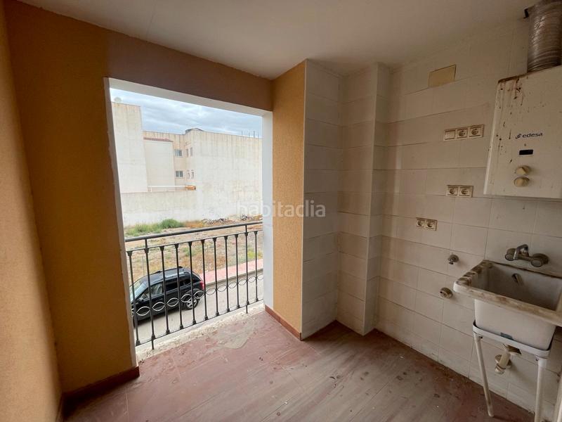 Foto 7c43ba5c-461c-4979-a269-f4db4f70522c. Piso en calle enrique tierno galván 15 piso (alicante) en San Isidro
