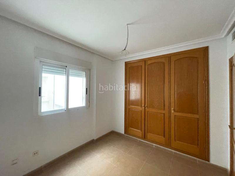 Foto 8c04c6cd-a8a4-4d87-a5d5-a694853b6a0a. Piso en calle enrique tierno galván 15 piso (alicante) en San Isidro