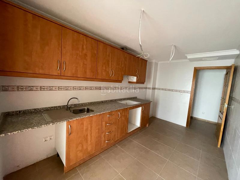 Foto a24e0e25-e6c3-4f9f-979a-75faf6bc0f3c. Piso en calle enrique tierno galván 15 piso (alicante) en San Isidro