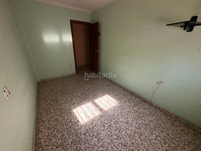 Foto 09cad2fa-9ee3-4aae-ad2e-613df1529db4. Piso en calle virgen de monserrate 11 piso en subasta en Catral
