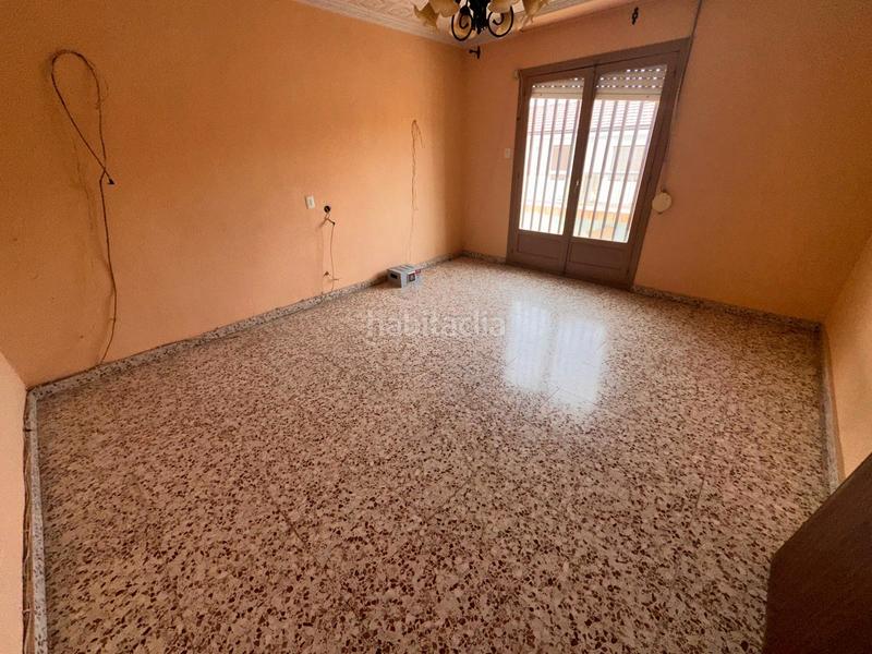 Foto 0c43bbd7-c983-4099-80ee-9d7fbcc7ef84. Piso en calle virgen de monserrate 11 piso en subasta en Catral