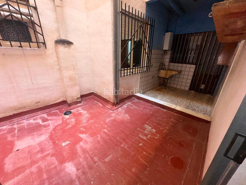 Foto 4d4fc49e-3ae0-4f4d-888d-2e0bff85f068. Piso en calle virgen de monserrate 11 piso en subasta en Catral