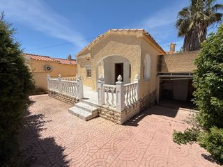 Chalet à Calle luxemburgo 34. Vivienda independiente