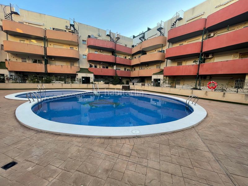 Foto fd6ffeee-5d94-4cd8-893c-dab51523b73c. Apartament amb calefacció piscina a Almoradí