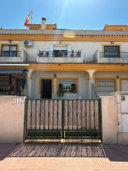 Casa  Avenida de almoradí 117. Duplex