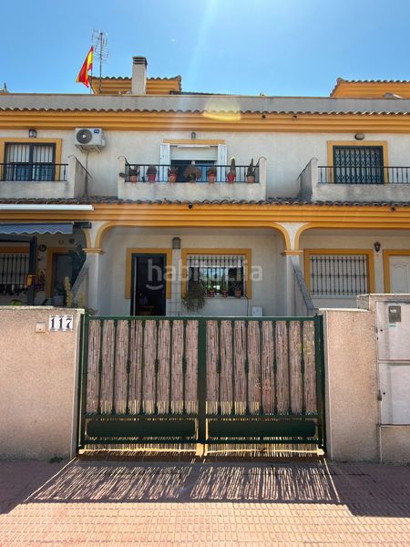 Foto 6bde97dc-a1ae-4f31-87a3-d3d058a86b13. Casa duplex en Daya Nueva