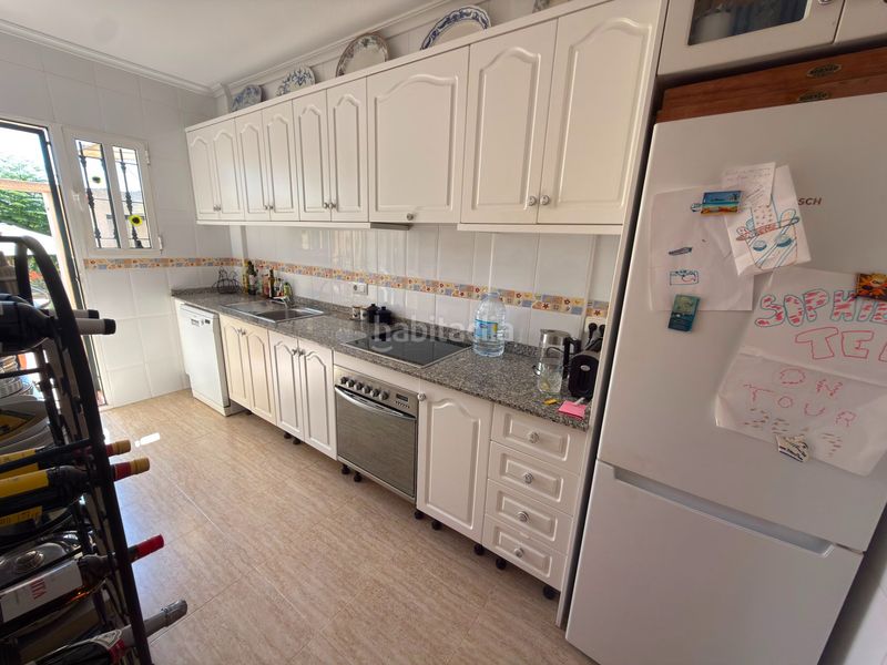 Foto 9ca358a5-e66a-46ce-8f53-e64863332e29. Casa duplex en Daya Nueva