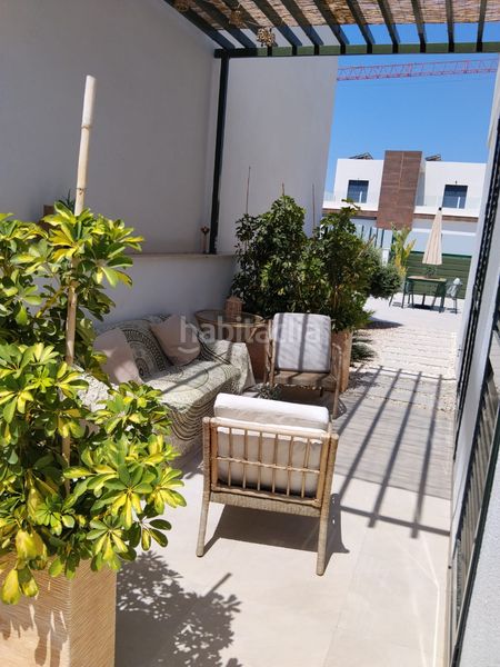 Foto d0a2384c-6473-4a71-8ef3-68300d778d4e. Chalet en calle manuel de falla 22 chalet independite con piscina en Daya Nueva