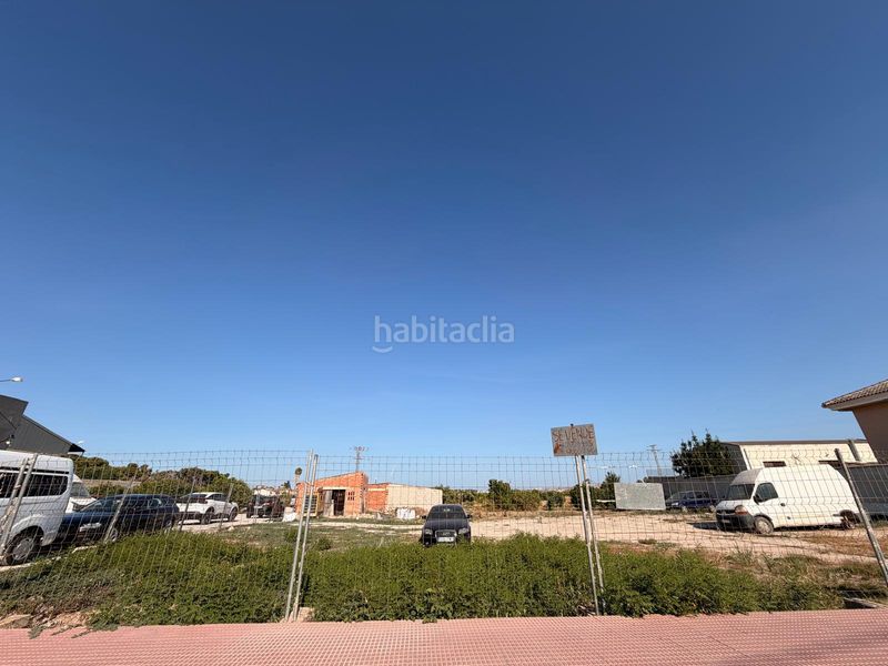 Foto 1f6bed32-1fc0-4048-9b07-983f0e7c13e7. Terreny residencial a avenida de almoradí 20 a Daya Nueva