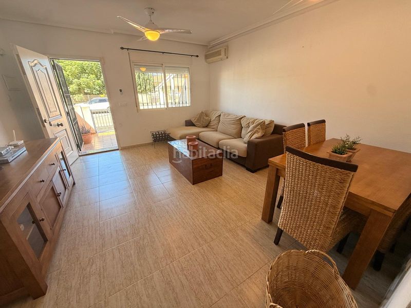 Foto a88ef838-2624-4d59-8f94-f0c38d0b8612. Casa in avenida de almoradí 81 in Daya Nueva