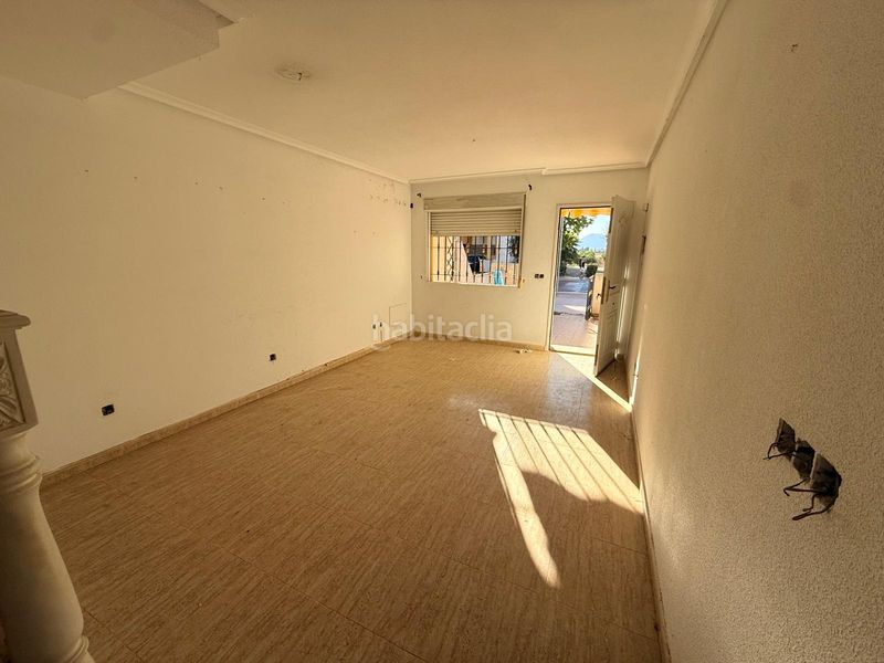 Foto 35dfbe36-e024-47d2-9e18-f5fd783ddf76. Casa a avenida de almoradí 151 a Daya Nueva