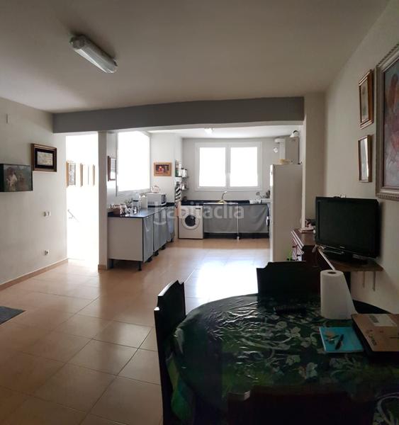 Foto 7beae990-0e85-4ea1-8e24-35d9276451e6. Casa aparellada a Cardedeu