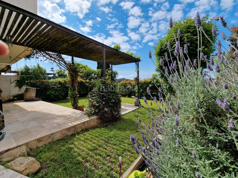 Foto ed0ef1c5-28c3-4b8e-a5b1-8c74a4d59153. Xalet amb xemeneia aparcament piscina a Cànoves i Samalús