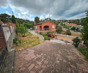 Maison à Cànoves i Samalús. Casa para 2 familias