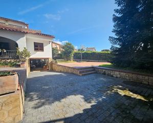 Xalet a Cnoves i Samals. Espectacular casa rstica