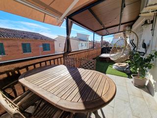 Appartement  Carrer josep maria de sagarra. **piso con gran terraza, en el encantador barrio de la granada**