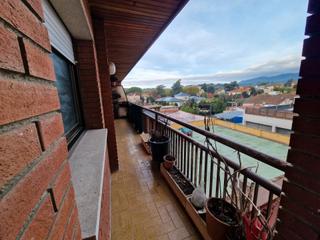 Flat  Carrer ramon llull. Todos los servicios a pie de calle