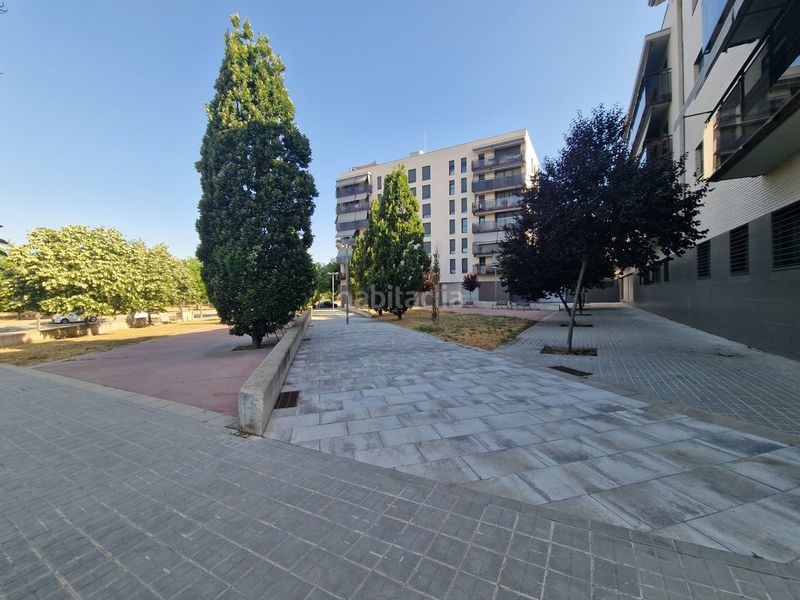 Foto 1d8ac48a-87ca-498d-a432-4e55019d2693. Planta baixa amb calefacció aparcament a Lledoner Granollers