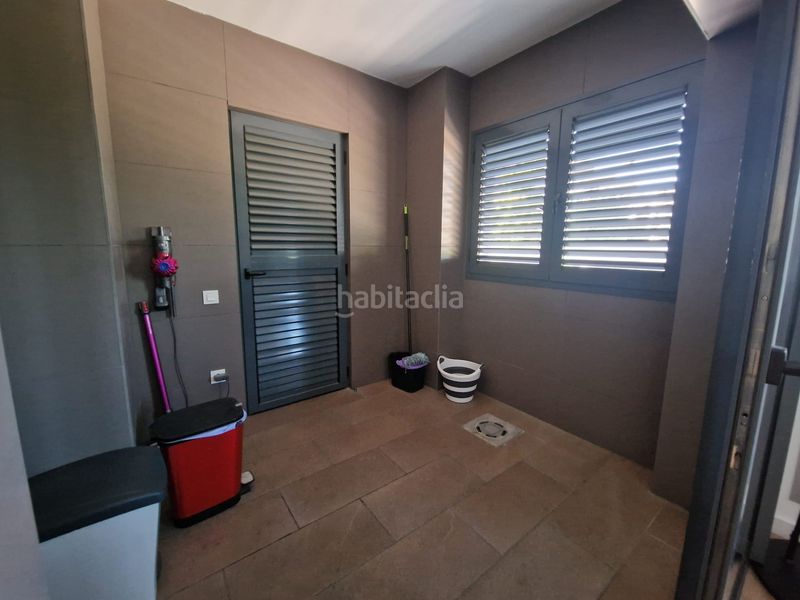 Foto 539ef7ff-4583-45c3-8a17-d6e9006ad2c8. Planta baixa amb calefacció aparcament a Lledoner Granollers