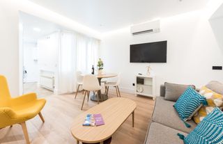 Miete Etagenwohnung  Carrer de caro 15