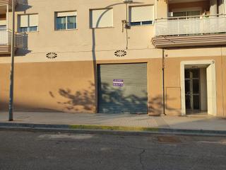Local Comercial en Calle angela portales romero 9