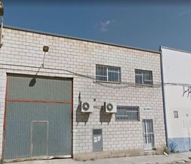 Bâtiment à usage industriel à Avenida del doctor fleming 6. Nave industrial