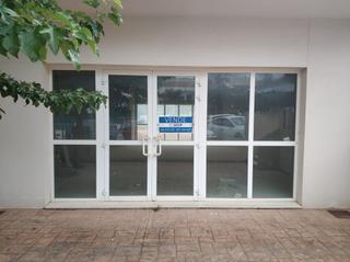 Local Comercial en Calle serra del cabe d'or 43