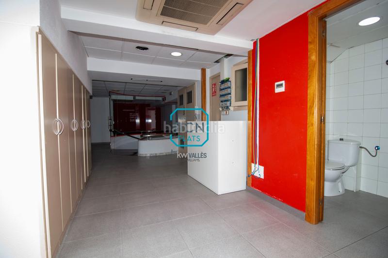 Foto b6773128-ad0b-4f9b-b9c0-d243ac8af3f4. Local comercial a La Nova Esquerra de l´Eixample Barcelona