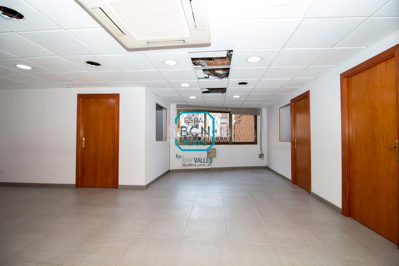 Foto b7839407-f815-4113-9c1e-b1e181da1206. Local comercial a La Nova Esquerra de l´Eixample Barcelona