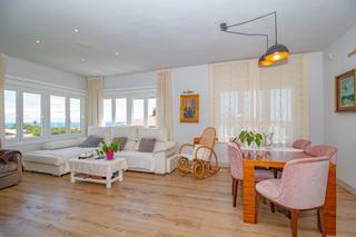 Maison  Carrer burriac. Casa en venta en cabrils