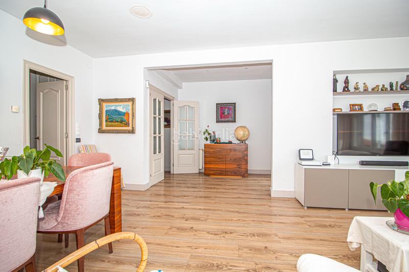 Foto f8e62db0-8442-4cf6-85e9-a7da1f72ecc1. Casa  en venta en Cabrils